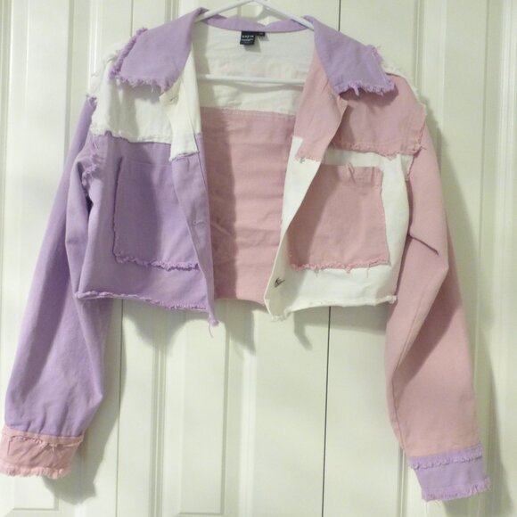 HELLO KITTY x SHEIN colour block pastel purple, pink and white denim jacket - Picture 2 of 13